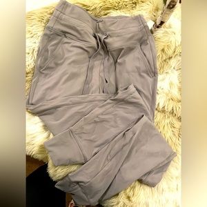 Halara Joggers